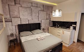 Square M.